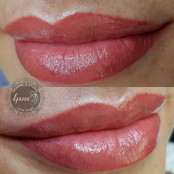 Перманентный макияж, губы ,сразу после процедуры
